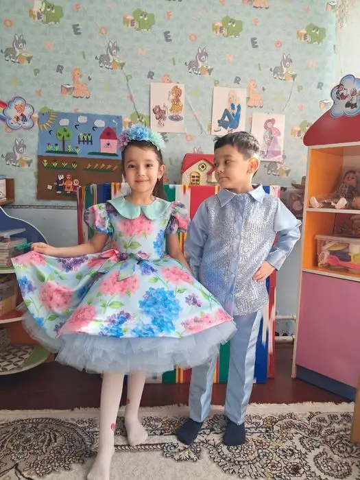 Bolalar bayram liboslsri ijarasi