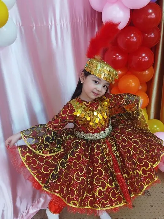 Bolalar bayram liboslsri ijarasi