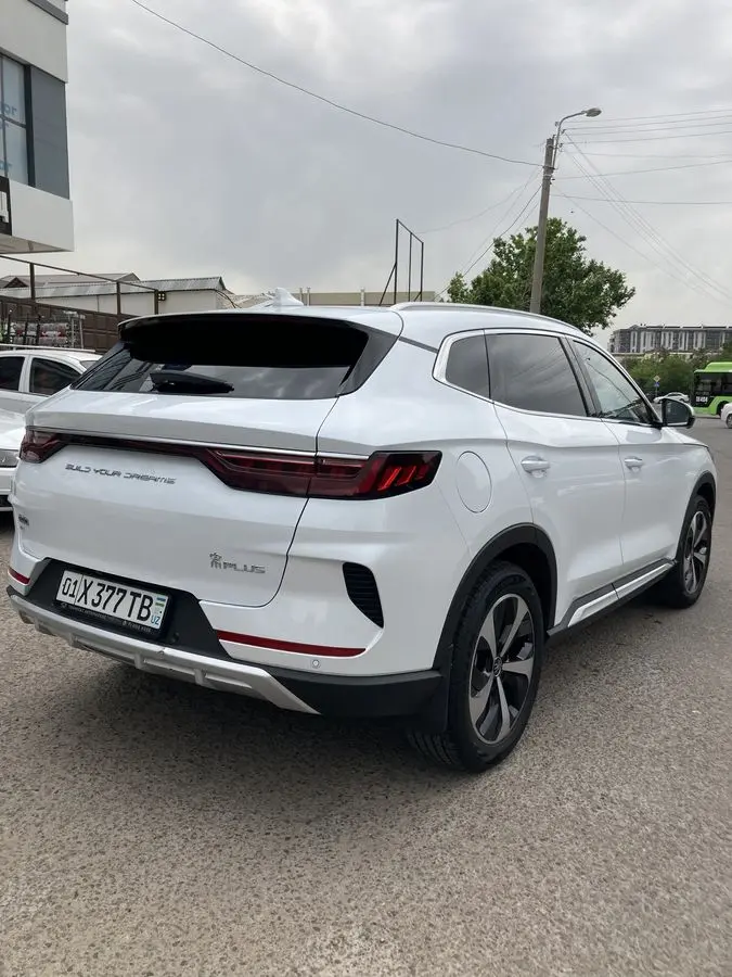 BYD song plus 2023 yil