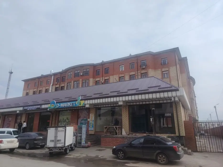 Продаётся магазин 24 кв.м с подвалом 24 кв.м