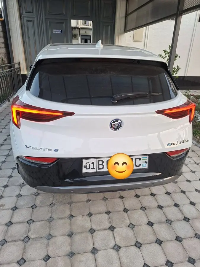 Buick villet6 sotiladi