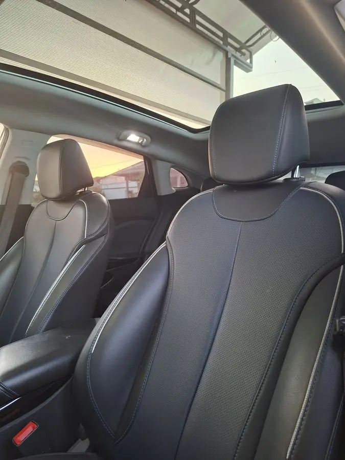 Buick villet6 sotiladi