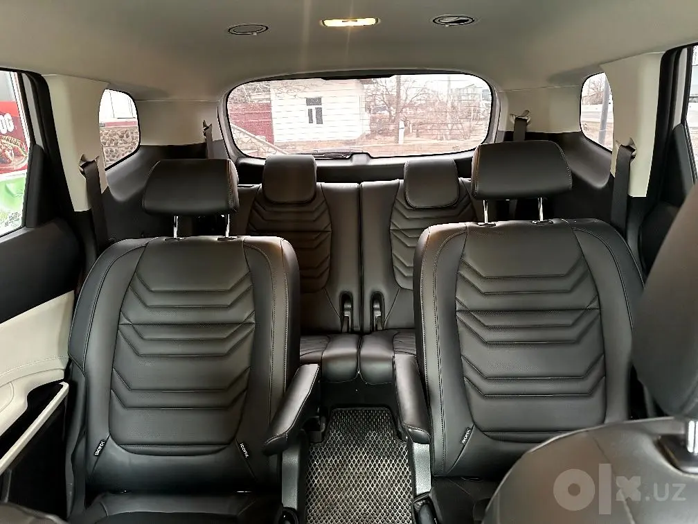 KIA carens 2025 yangi 23,000$