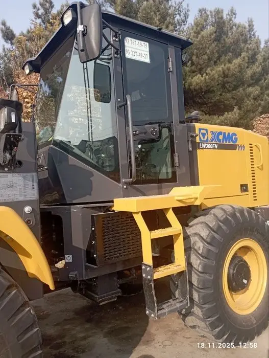 Traktor Frontal yuklagich