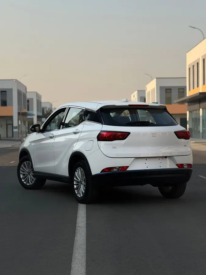 1000$ bosh tulov bilan Dongfeng Landian E3
