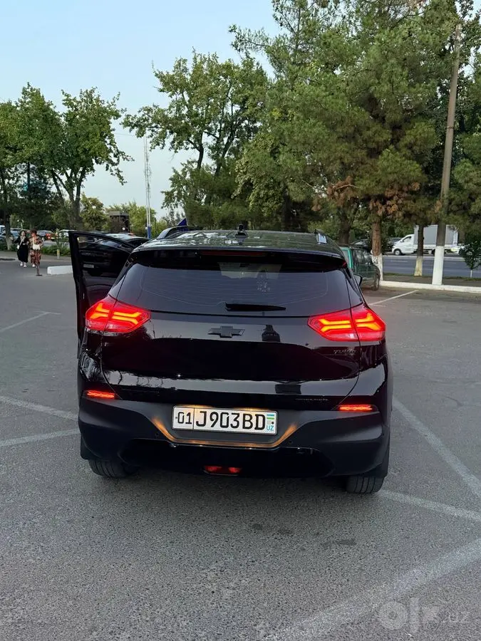 Tracker 2 premier Navarot Qilingan