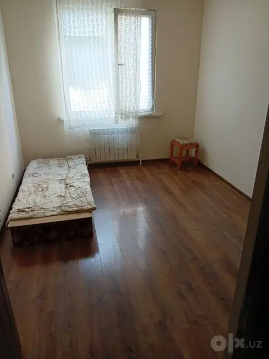 Сдаётся комната на подселение .