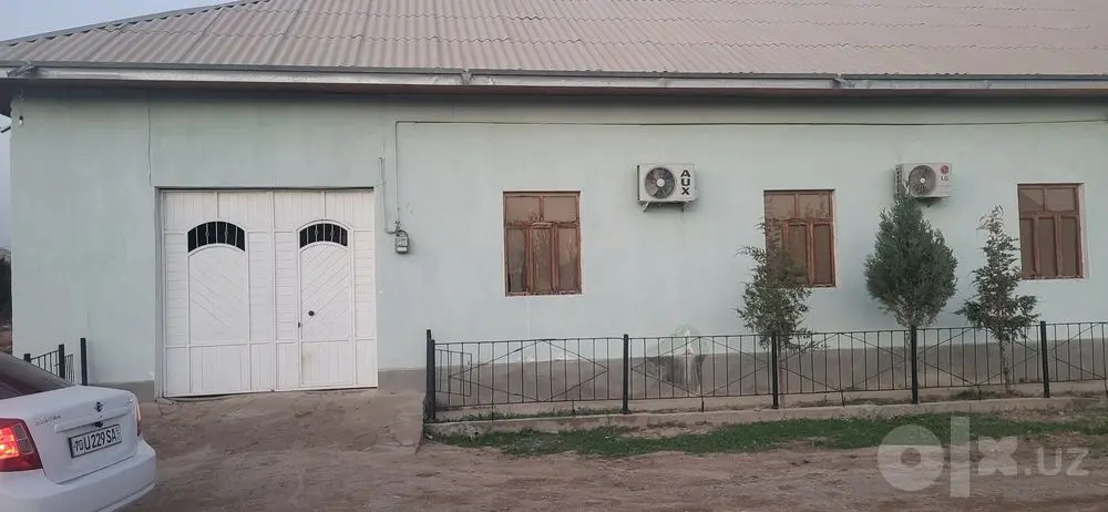 Ховли-уй  сотилади