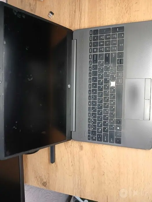 Noutbook HP 16/256gb Ryzen3 + Monitor Premier, FHD, IPS, 120 Hz
