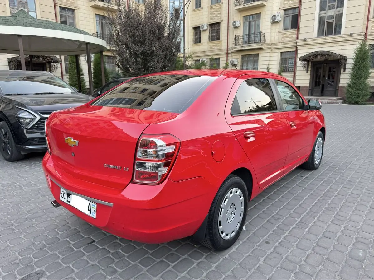 Kobilt sotiladi 2-pazitsya metan gaz 4-pok