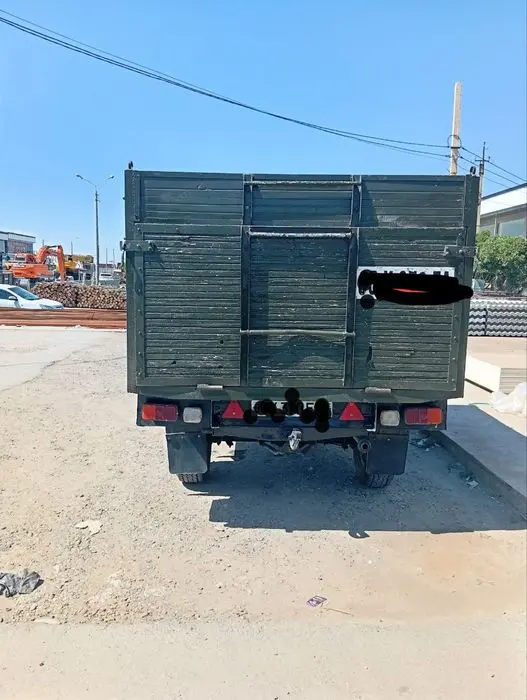 УАЗ 3303 сотилади