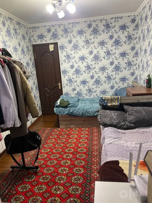 Яккасарой Бобур 3 комнат продаётся