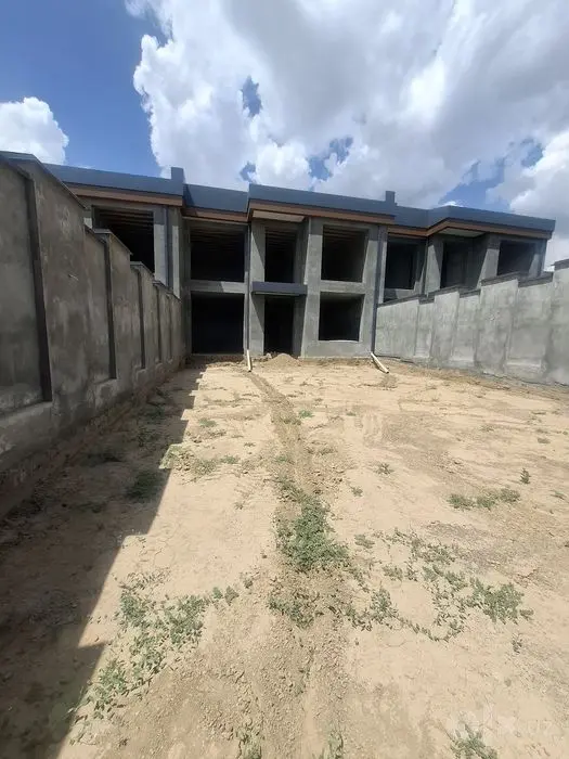 Oqtoshda  tayyor karopka dacha sotiladi