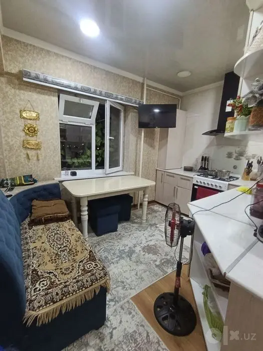 ПРОДАЁТСЯ квартира 3 комнаты