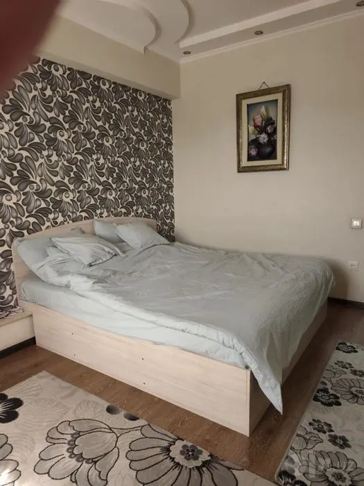 ЦУМ Улица Афросиаб Ц-7 ор Ойбек М 2х ком 55м2 с арендатором за 700$