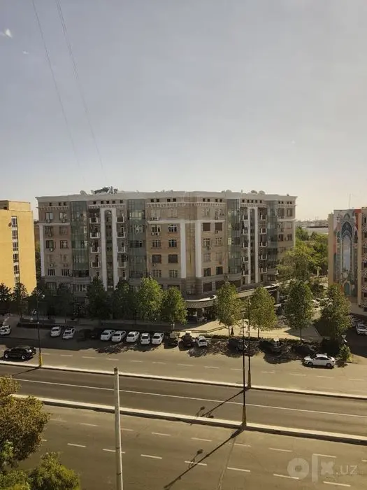 ЦУМ Улица Афросиаб Ц-7 ор Ойбек М 2х ком 55м2 с арендатором за 700$