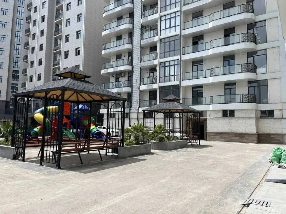 Мирзо-Улугбек, ЖК Shahriobod;   3/4/10   107м2. Шахриобод, Тепамасжид;