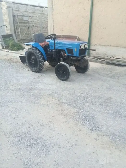 Mini tiraktir fengshou Hitoy 250 sotiladi garantiyasi bor