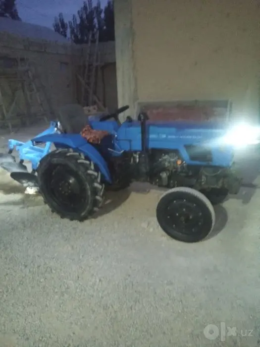 Mini tiraktir fengshou Hitoy 250 sotiladi garantiyasi bor