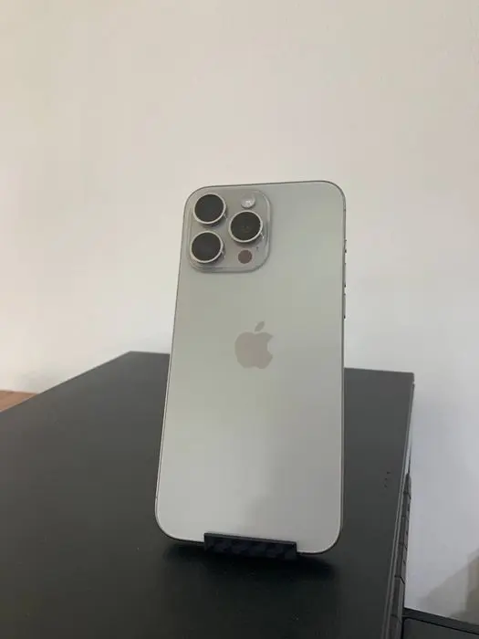 Iphone 15 pro max 256gb kor dok bor