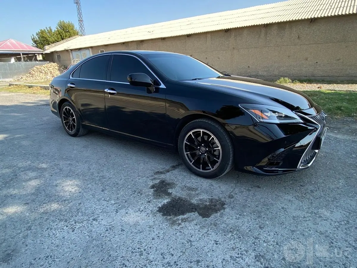 Lexus ES350 muhlislariga