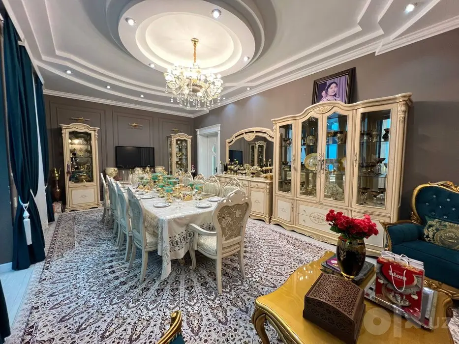 Продаю 4 сотки Мирзо-Улугбекский ул. Никитина с мебелью и техникой