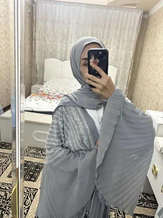 Abaya standart, dubai