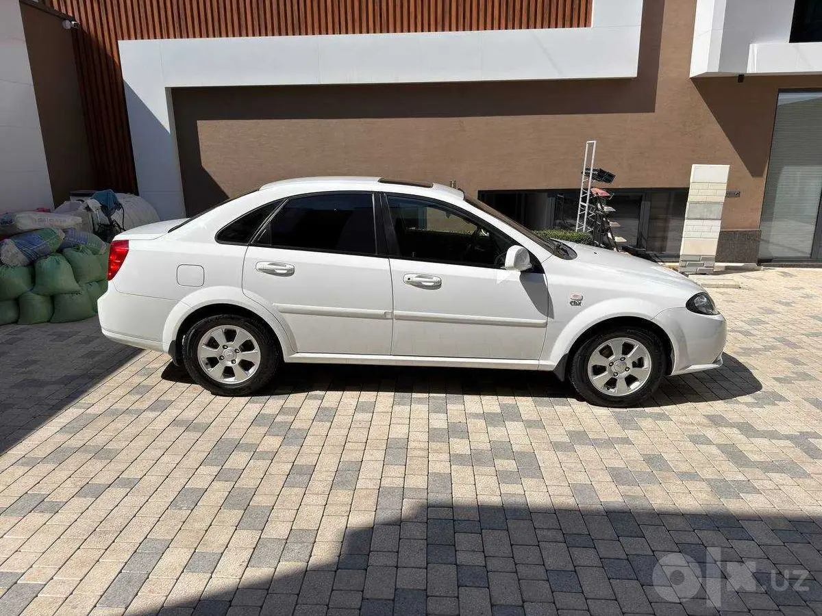 Jentra Chevrolet Жентра