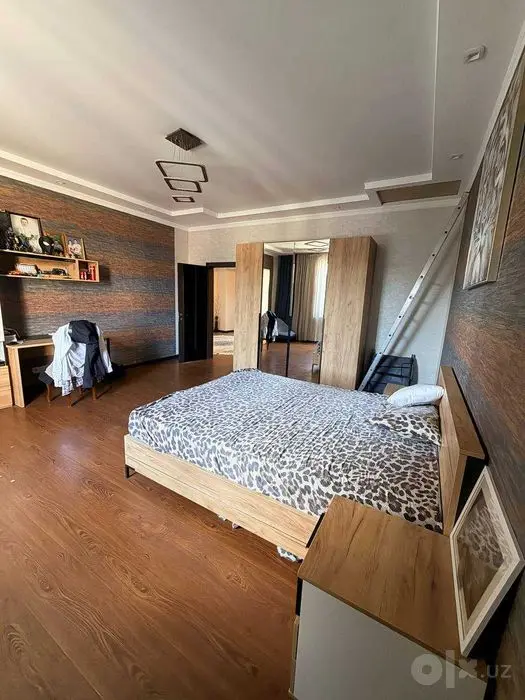 ДОМ/ШИКАРНЫЙ,ПАРКЕНСКИЙ 6 сот, 300кв,2 этажа, дизайнерский ремонт.