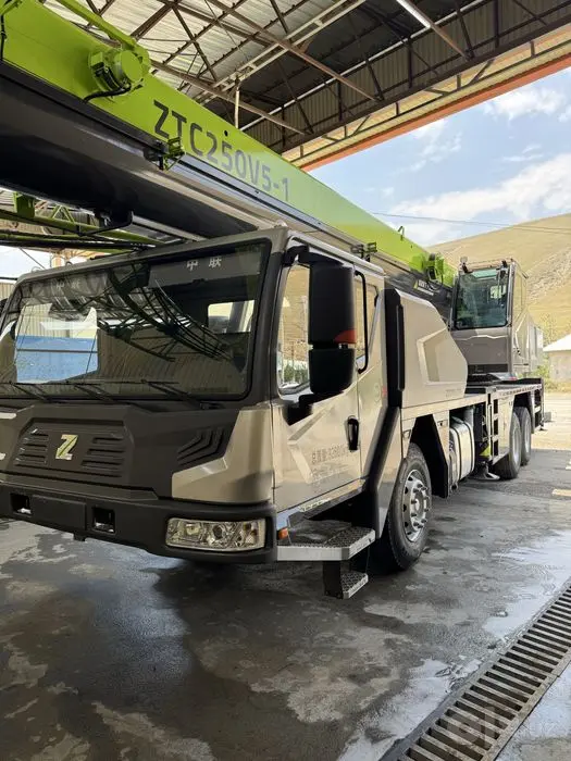 Автокран ZOOMLION ZTC250V тошкенда