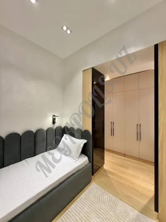 Продаётся КВАРТИРА 2/4/4 на 60м2 Ор-р: метро Айбек, Федорович