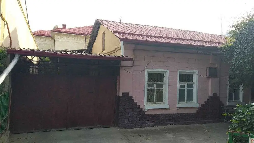 Продаём 2 участка по улице Интизор, на 4,8 сотках (350'000 у.е.)