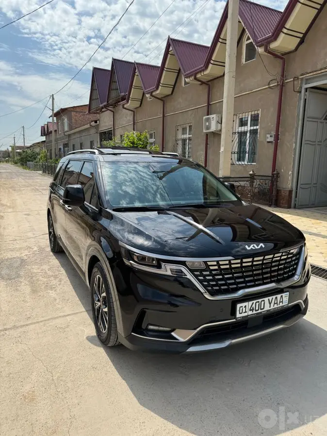 Киа карнивал престиж 11 место