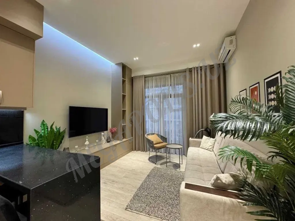 СРОЧНО продается в ЖК Казахстан 3х комнатная кв-ра