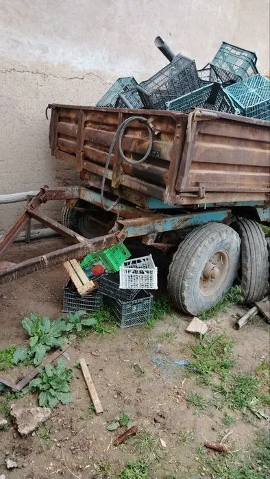 T 28 traktor sotiladi bachkana va prsep bilan t