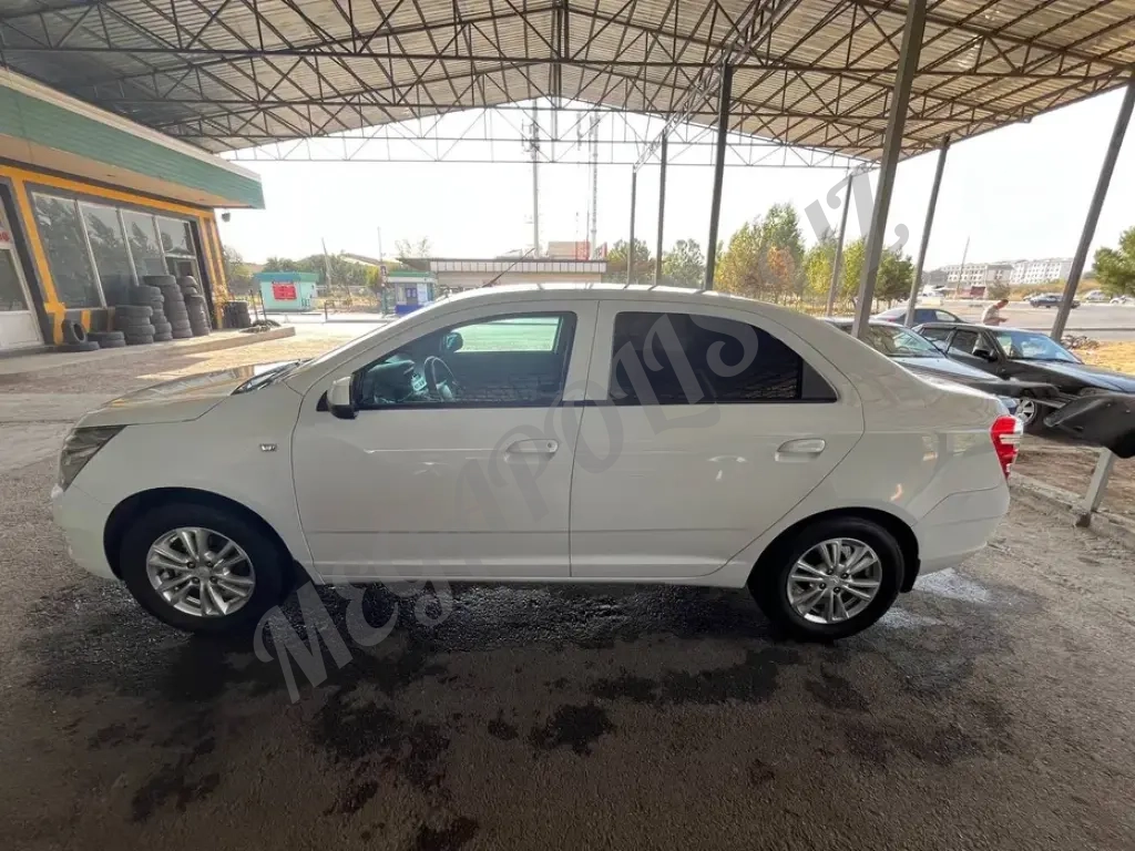 Cobalt 2022 automat 4 pozitsa