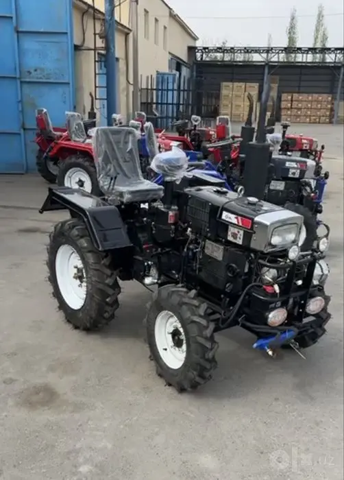 Mini traktor 24 ot kuchi Dizel Yangi