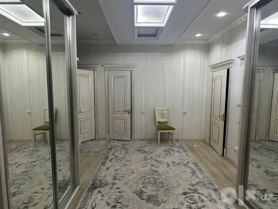 Сдаётся 5-комн Дархан, м. Хамида Алимджана, 200 м²