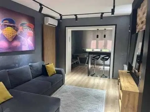 *Ц1 3ком квартира.Японское посольство,Метро Ойбек и Космонавт,60 школа