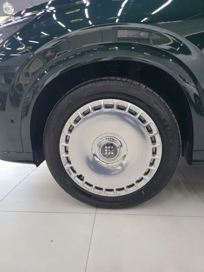 Dongfeng Landian E 5 plus 5 va 7 oʻrinli sotiladi