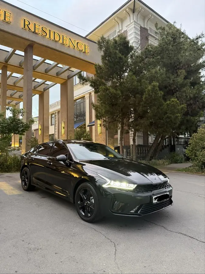 2025  Kia k-5 premier 2.0 turbo mator