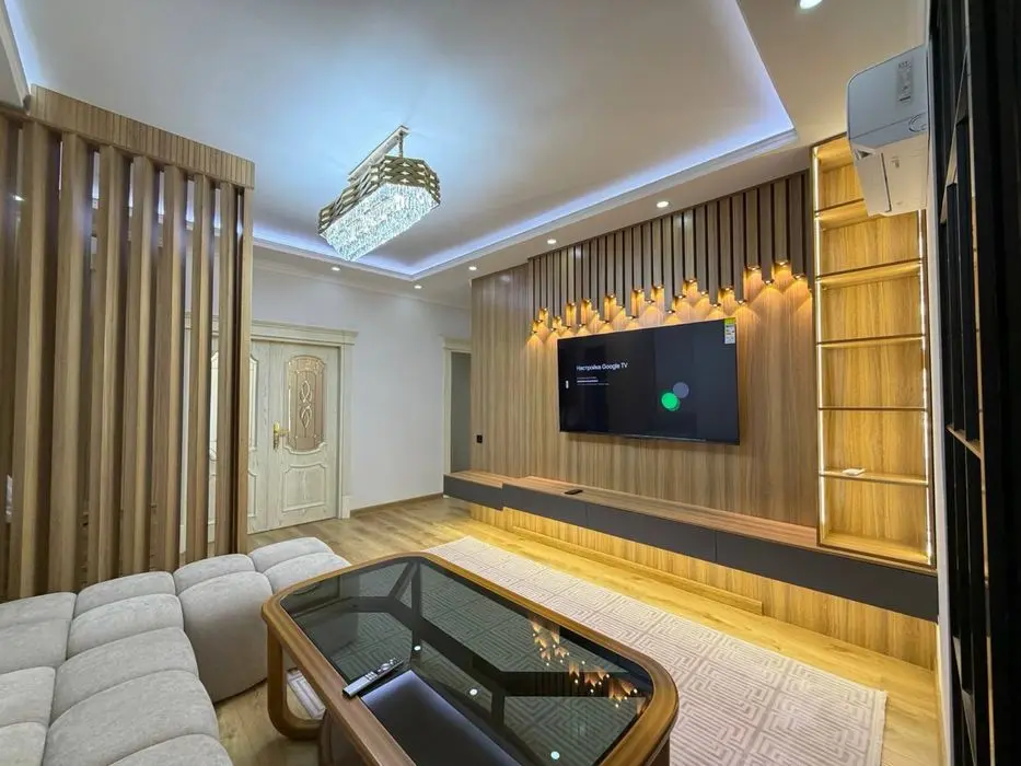 Ул Нурафшан 4/1/4 ТЦ Ривьера 90м2 Евро мебель+техника