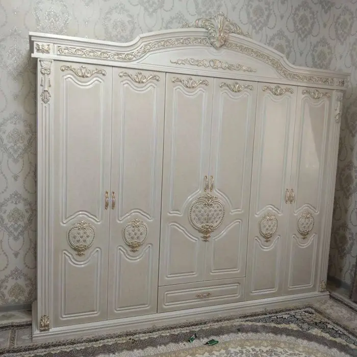 Спальний гарнитур