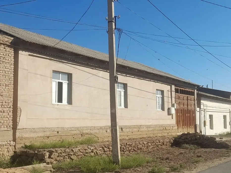 Таза, беккем етип салынган жерли жаи сатылады.