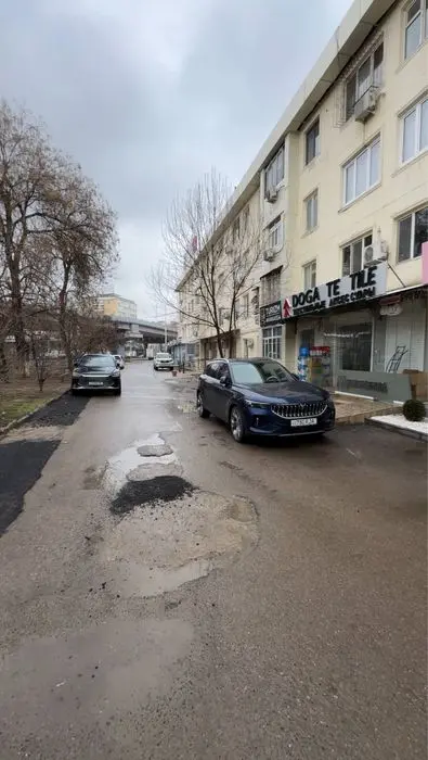 Аренда нежилого помещение в Центре 3х комн 1-я линия
