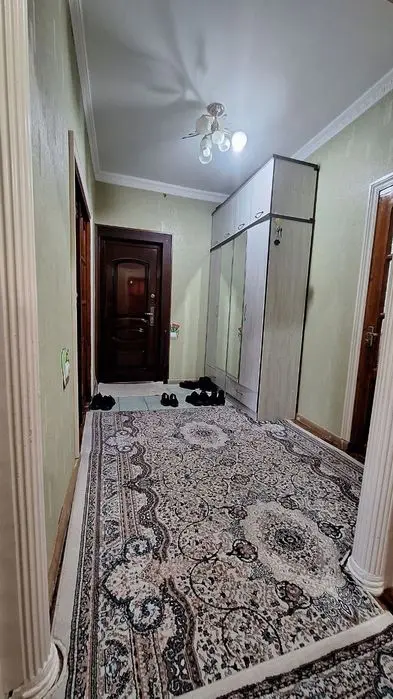 Продаётся 3 комнатная на Карасу 2. Зайти и жить.