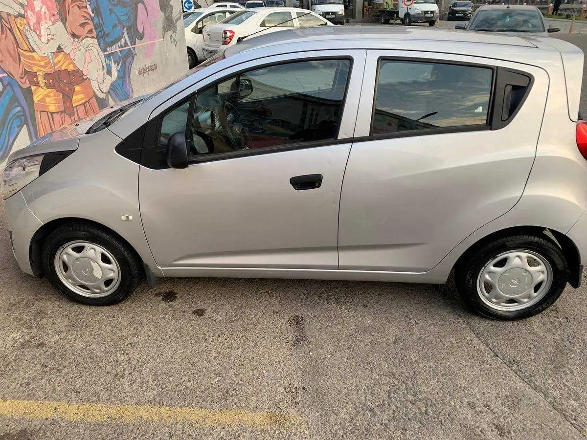 Chevrolet Spark 2013 | Экономичный городской автомобиль