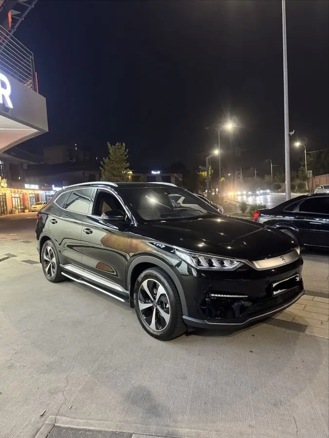 Byd song plus flagship