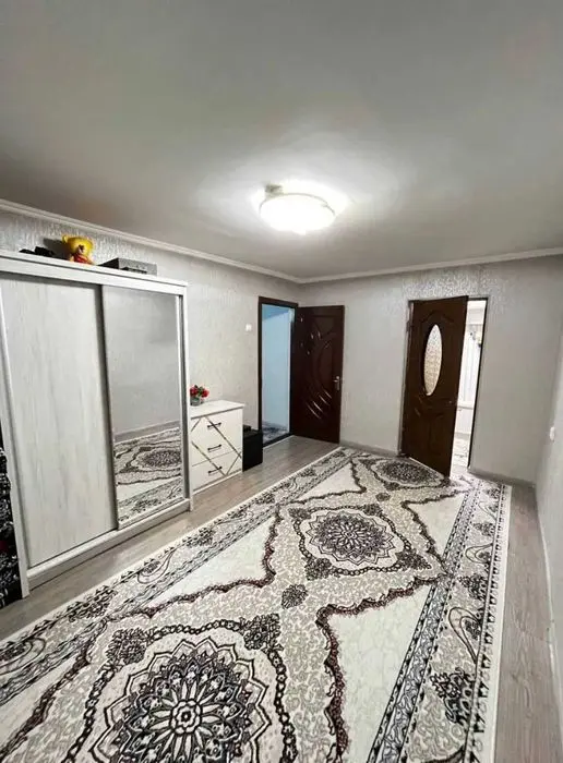 Юнусабад Сампи, 3/2/5, Кирпичный, Евроремонт, Ипотека Да 53.000$