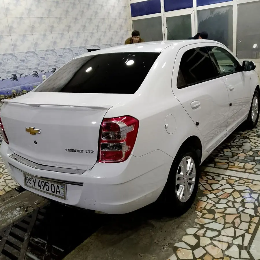 автомат ак свет метан 90 евро 4 пок бос балон чехол полик абс бар